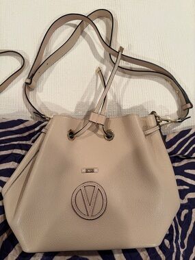 Mario Valentino Karl bucket Beige Leather Shoulder Bag - Made in Italy